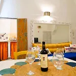 Domus Magistri - A Pochi Passi Dal Centro Storico * Ostuni