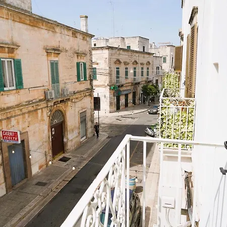 Domus Magistri - A Pochi Passi Dal Centro Storico بيت للعطل *