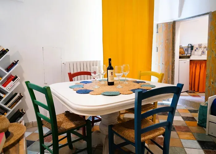 Domus Magistri - A Pochi Passi Dal Centro Storico بيت للعطل