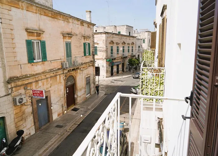 Domus Magistri - A Pochi Passi Dal Centro Storico بيت للعطل *