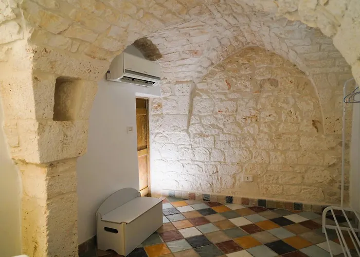 Domus Magistri - A Pochi Passi Dal Centro Storico بيت للعطل أوستوني